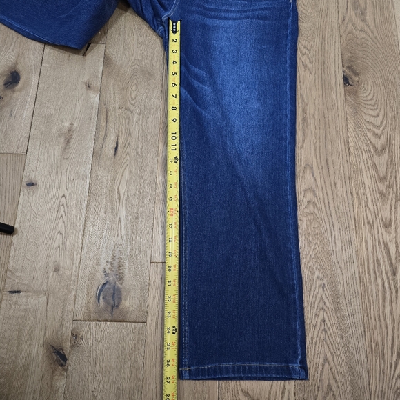 SOLD - Picture 9 of 11